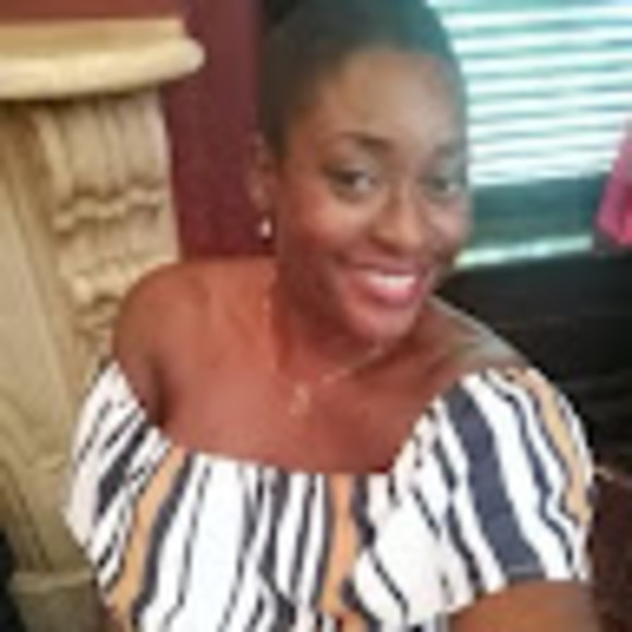 Meet your Posher, Camille - Picture 1 of 1